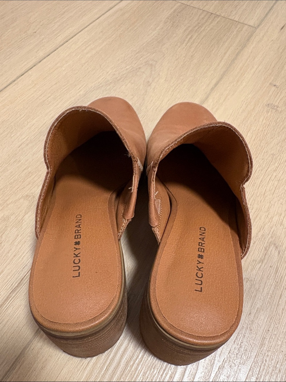 Lucky Brand Qewel Block Leather Mule Clogs - Picture 4 of 5